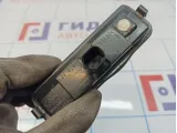Кнопка открывания багажника Ford Focus 3 1886014. Дефект.