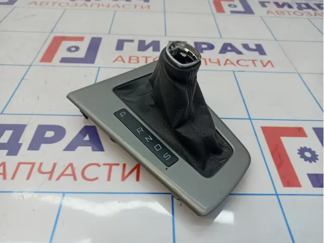 Чехол кулисы Ford Focus 3 5285916.