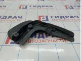 Брызговик задний левый Ford Focus 3 BM5JN28371AA. Дефекты.