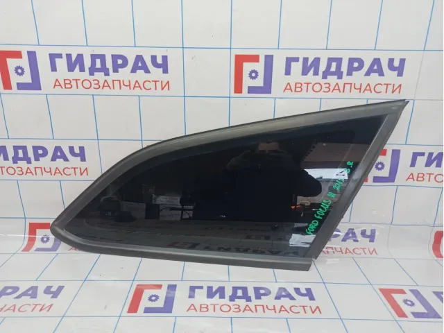 Стекло кузовное глухое правое Ford Focus 3 1787053.