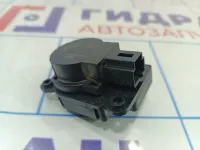 Моторчик заслонки отопителя Ford Focus 3 1786200.