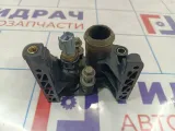 Фланец двигателя системы охлаждения Ford Focus 3 1221325.