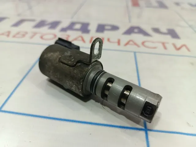 Клапан электромагн. изменения фаз ГРМ Ford Focus 3 1871406. Выпуск.