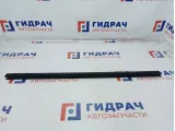 Уплотнитель стекла переднего правого Ford Focus 3 1747502. Внутренний.