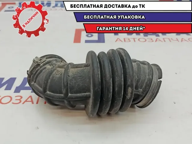Патрубок воздушного фильтра Ford Focus 3 1725324.
