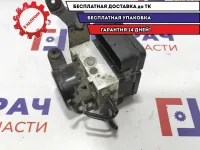 Блок ABS Ford Focus 3 1847182. Дефект.