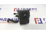 Блок ABS Ford Focus 3 1847182. Дефект.