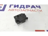 Моторчик заслонки отопителя Ford Focus 3 1786200.