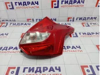 Фонарь задний правый Ford Focus 3 1825318