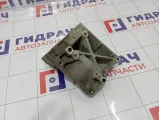 Кронштейн кондиционера Ford Focus 3 1715451