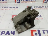 Кронштейн кондиционера Ford Focus 3 1715451