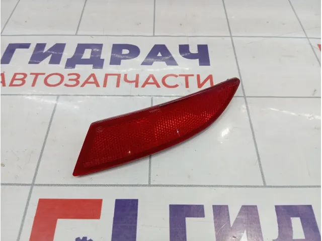 Отражатель в бампер задний левый Ford Focus 3 1763040