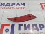 Отражатель в бампер задний левый Ford Focus 3 1763040