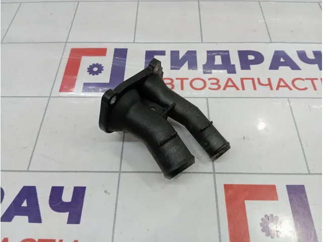 Крышка термостата Ford Focus 3 1707050