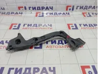 Направляющая заднего бампера правая Ford Focus 3 1729766