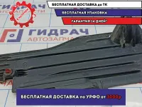 Защита антигравийная левая Ford Focus 3 1702750. Дефект.