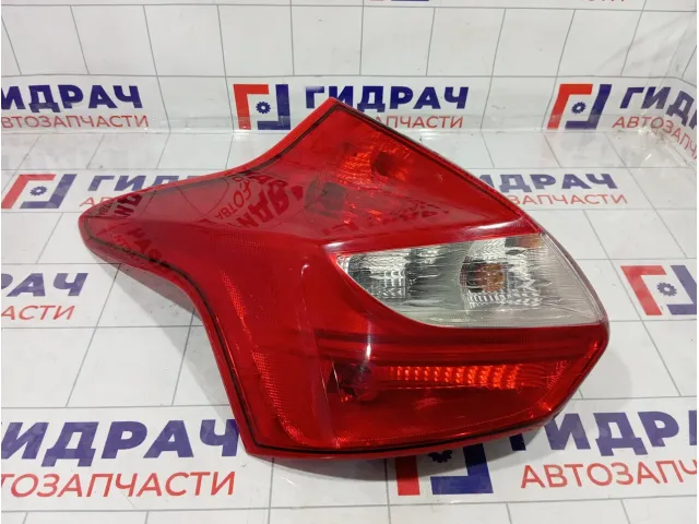 Фонарь задний левый Ford Focus 3 1825320