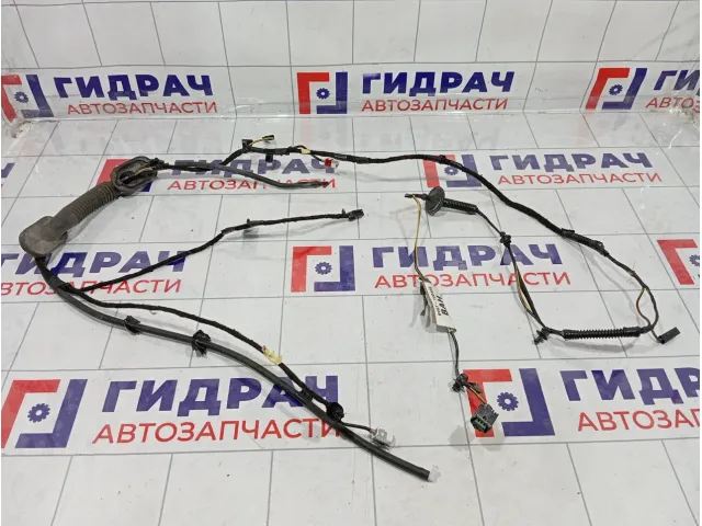 Проводка двери багажника правая Ford Focus 3 1835981