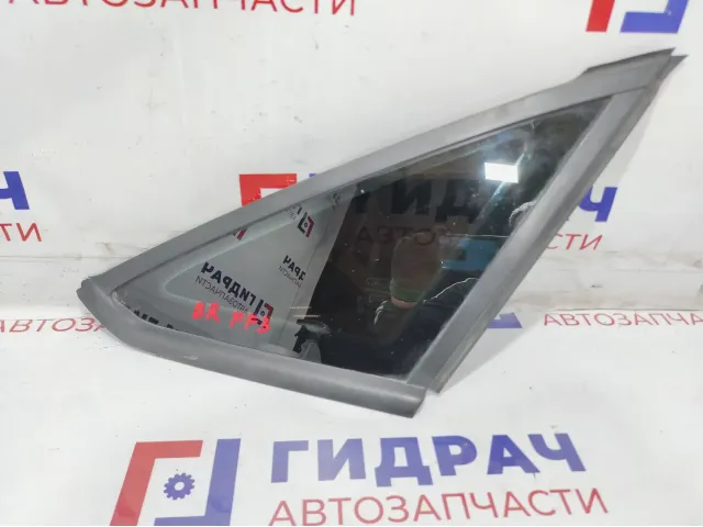 Стекло кузовное глухое правое Ford Focus 3 1786440.