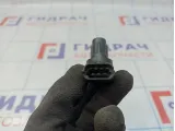 Датчик положения распредвала Ford Focus 3 1905522.