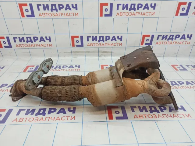 Коллектор выпускной Ford Focus 3 1843289. С катализаторами.