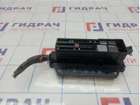Блок предохранителей Ford Focus 3 AV6T14K131AC. В багажник.