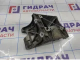 Кронштейн кондиционера Ford Focus 3 1715451.