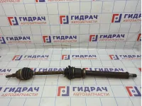 Привод передний правый Ford Focus 3 2048637. Дефект пыльника.