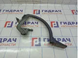 Петля крышки багажника правая Ford Focus 3 1793301.