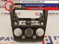 Консоль Ford Fusion 1479772. Дефект. В торпедо.