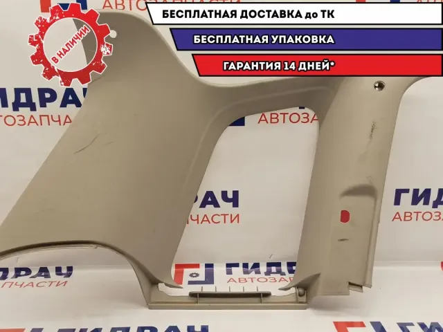 Обшивка стойки задняя левая верхняя Ford Fusion 1376451. Царапины.