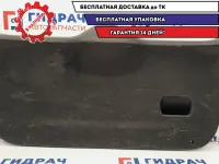 Обшивка двери багажника Ford Fusion 1379906. Потертость, царапины.