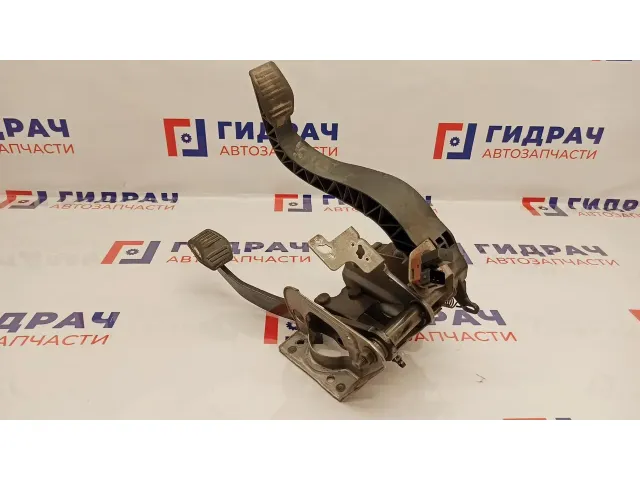 Блок педалей Ford Fusion 1471672.