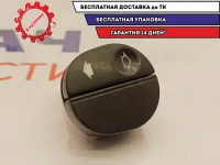 Кнопка стеклоподъемника Ford Fusion 1107243. Передняя правая.
