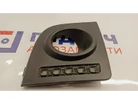 Рамка противотуманной фары левой Ford Fusion 1369325. Царапины.