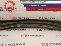 Решетка стеклоочистителя Ford Fusion 1619369. Дефект.