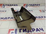 Кожух рулевой колонки нижний Ford Fusion 1329909