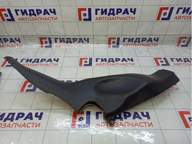 Обшивка стойки задней правой нижняя Ford Fusion 1365956