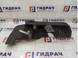 Кронштейн задней полки правый Ford Fusion 1365940