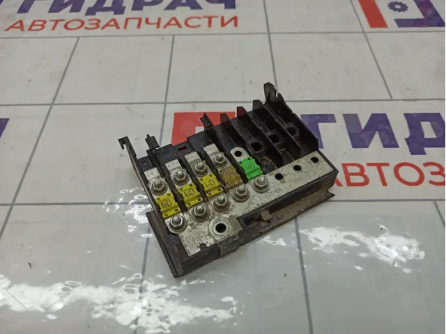 Блок предохранителей Ford Fusion