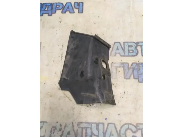 Щиток фонаря левый Ford Kuga CBV 8V4113N553AB Отличное состояние