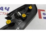Крышка зеркала внутренняя правая Ford Kuga 1674073.