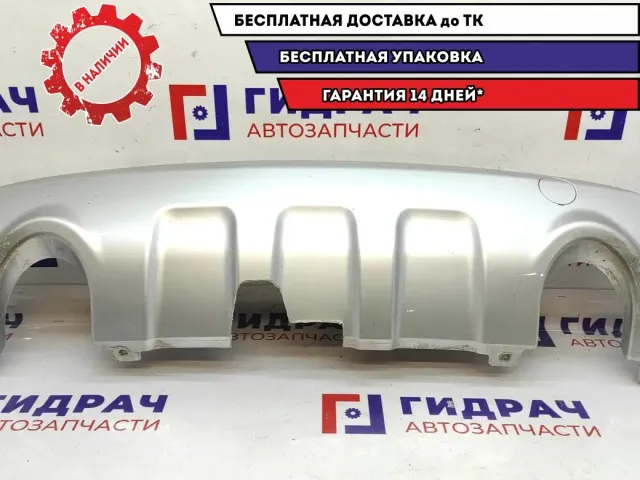 Накладка заднего бампера Ford Kuga 1760807. Дефект. Вырез под фаркоп.