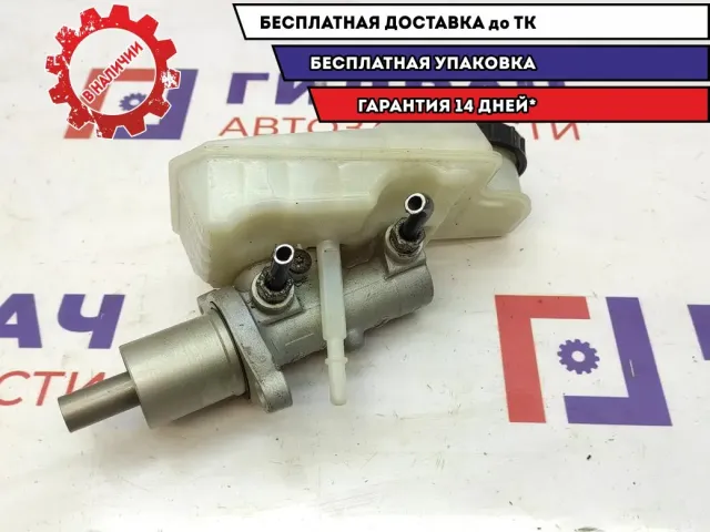 Цилиндр тормозной главный Ford Kuga 1679119. В сборе.