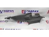 Направляющая шторки багажника правая Ford Kuga 1732387. Царапины.