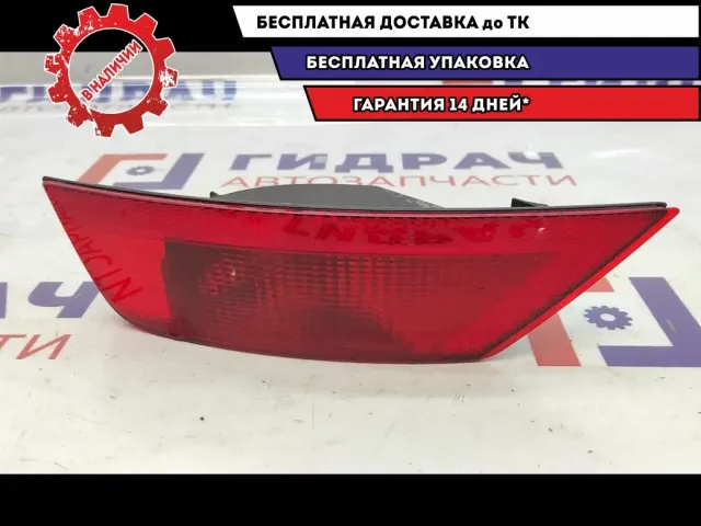 Фонарь задний в бампер левый Ford Kuga 1507101. Трещина.