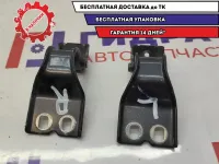 Петля двери багажника Ford Kuga 1712675. Комплект.