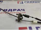Трос стояночного тормоза Ford Kuga 1707759. Дефект крепления, комплект.