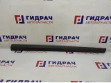 Молдинг передней правой двери Ford Kuga 1707060. Царапины.
