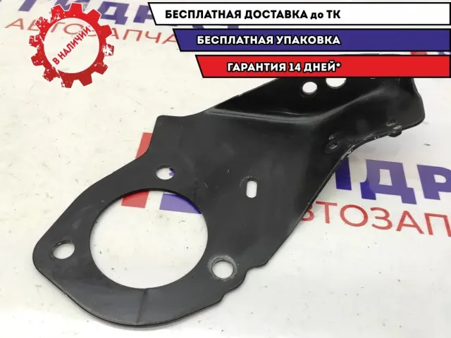Кронштейн растяжки Ford Kuga 1673855.